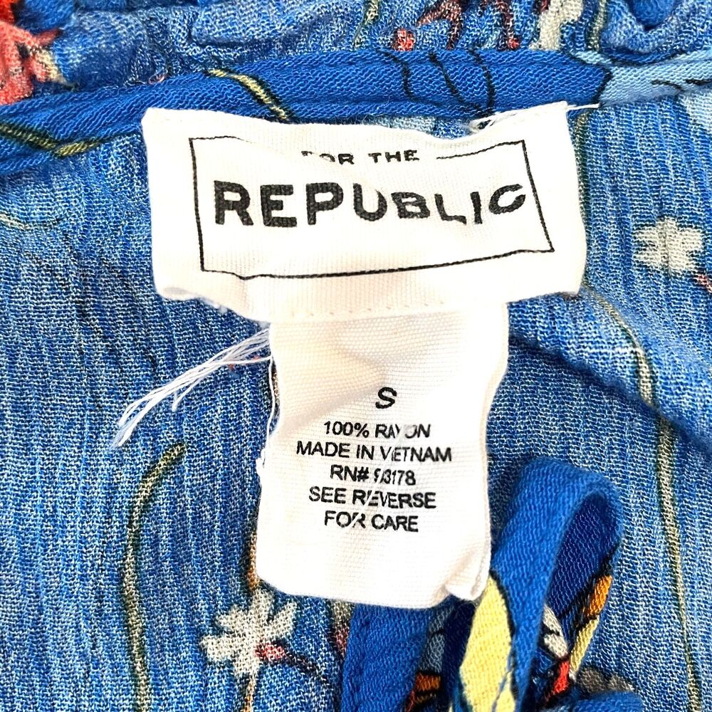 For the Republic Women's Size S Blue Ruffle Floral Long Sleeve Blouse V-Neck EUC - Picture 6 of 6